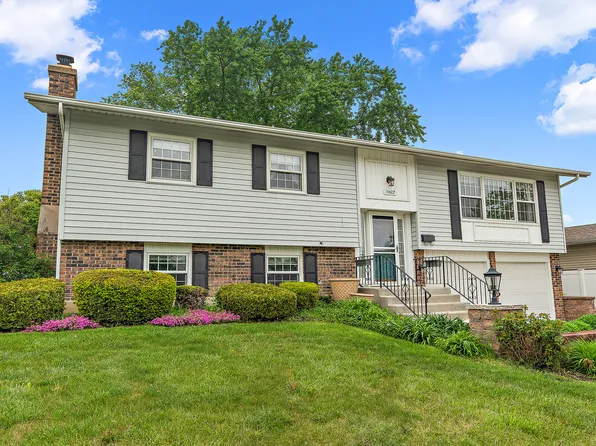 15422 Ridgeland Ave, Oak Forest, IL 60452