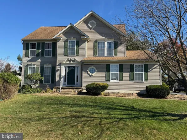 407 Maplewood Dr, Middletown, DE 19709