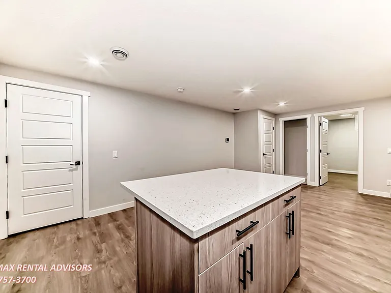 404 Lucas Blvd NW #BASEMENT — Photo 6