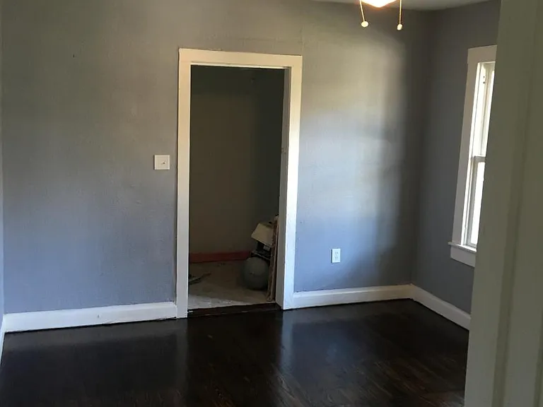 5427 Margarita St — Photo 2