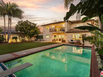 7825 Cowan Ave, Los Angeles, CA, 90045