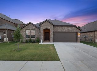 9917 Tacoma Dr, Aubrey, TX 76227