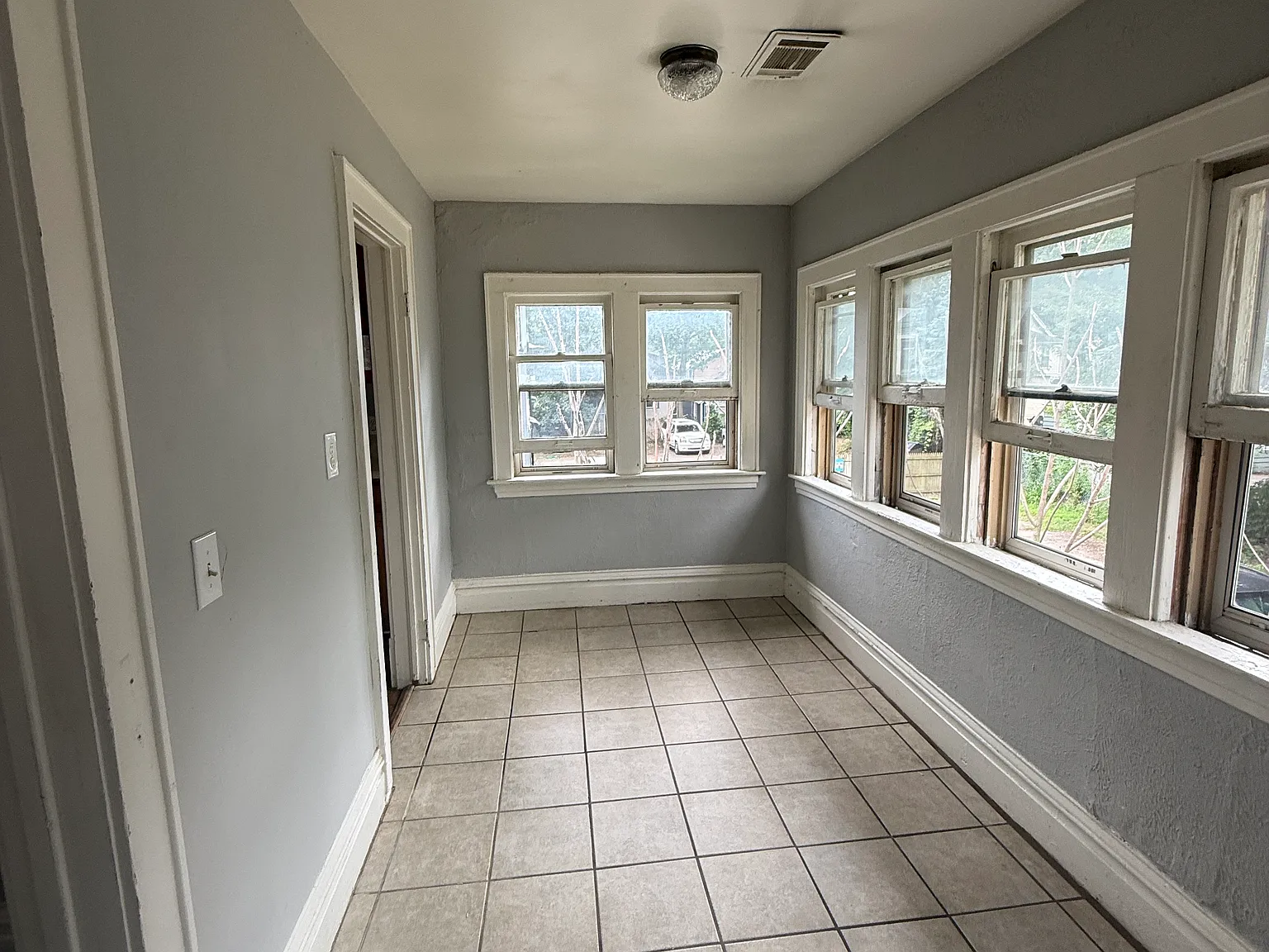 2 bed, 1150 sqft, $975 — Photo 4