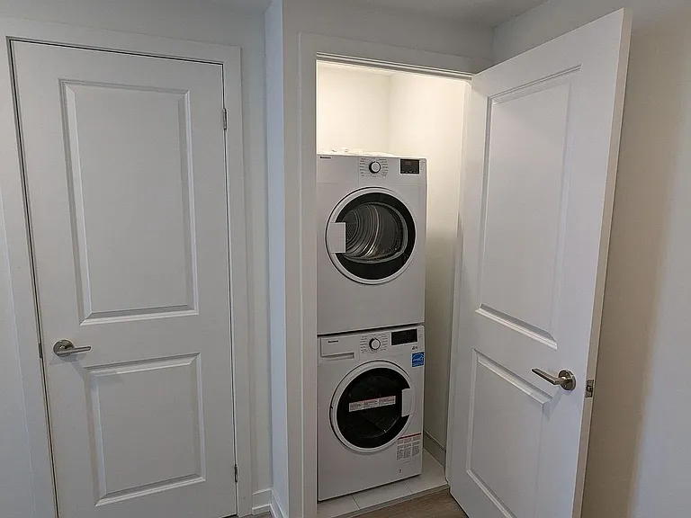 395 Bloor St E #2602 — Photo 25