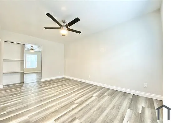 847 W 84th St #14 — Photo 1