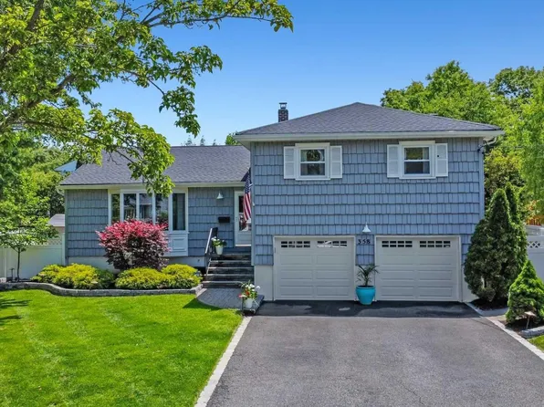 358 Webster Dr, New Milford, NJ 07646