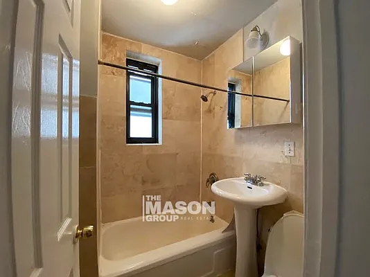 Rented by Mason Group LLC | media 15