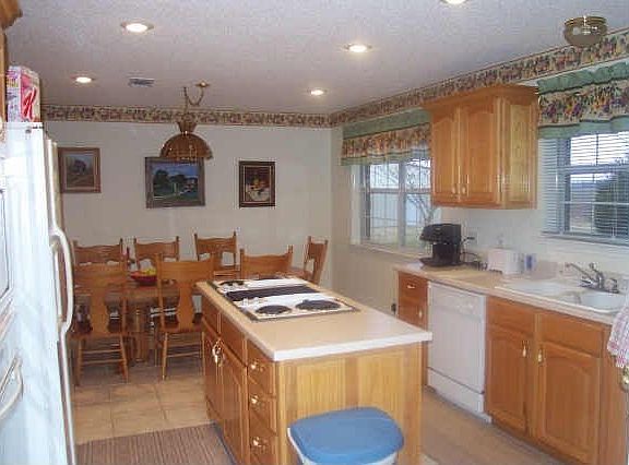 2nd image of 40 County Road 1150
