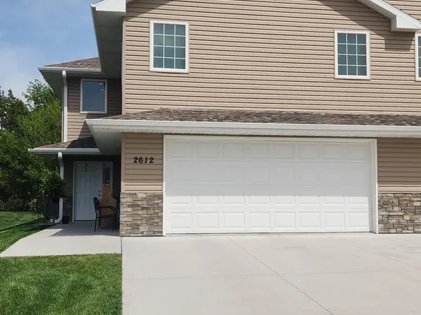 2612 Market Ln, Hastings, NE 68901