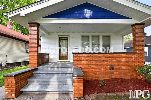 4140 Caroline Ave Photo 1