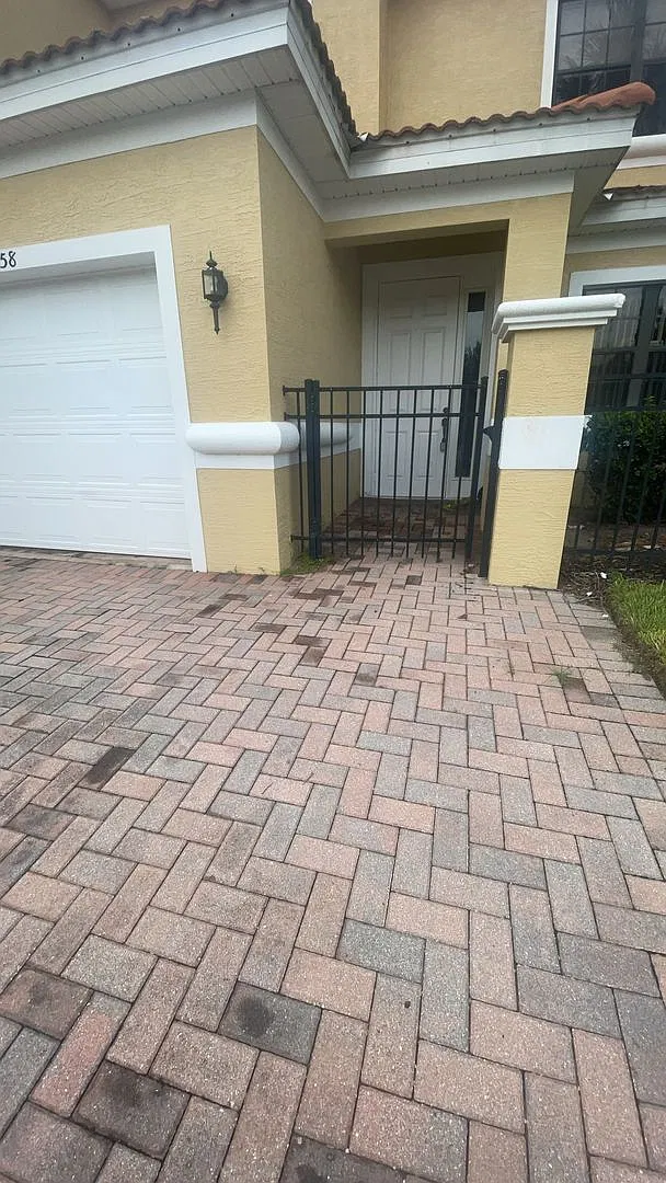 Tuscany Preserve-1258 Clove Dr Poinciana FL 34759 — Photo 2