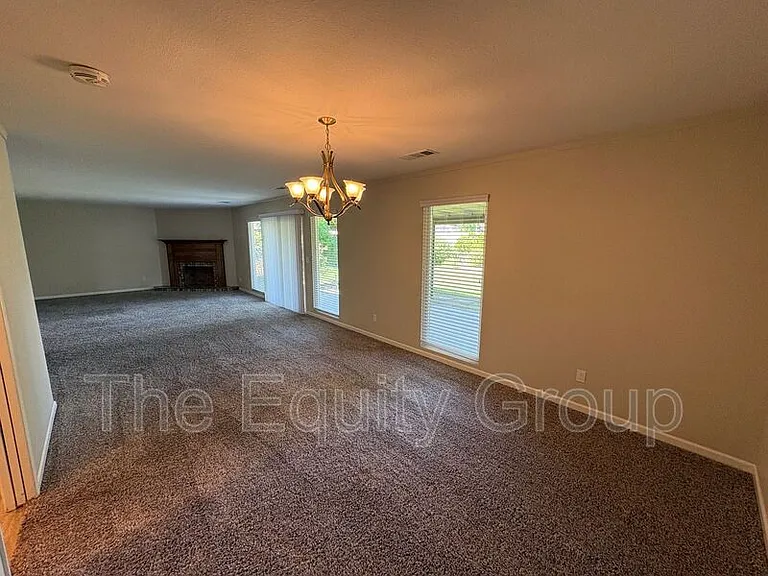 4230 W Grove Ct — Photo 22