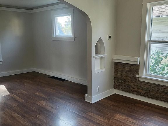5th image of 4812 N 42nd St