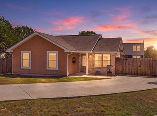 2058 BLUERIDGE DR, Canyon Lake, TX 78133