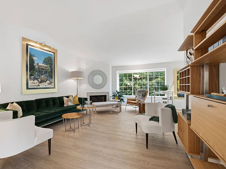 Aldingbrooke Apartments — Photo 12