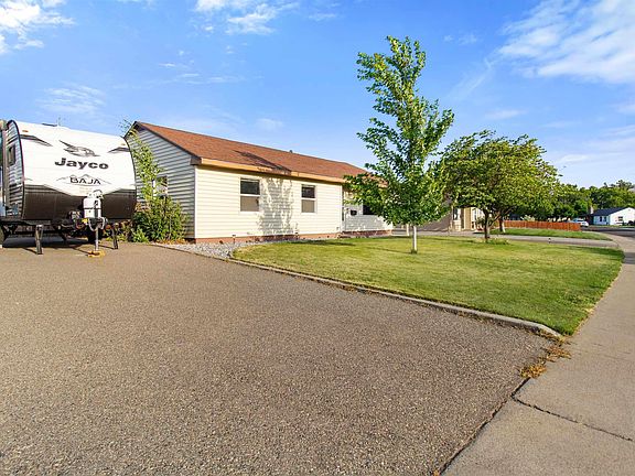 2nd image of 610 Birch Ave