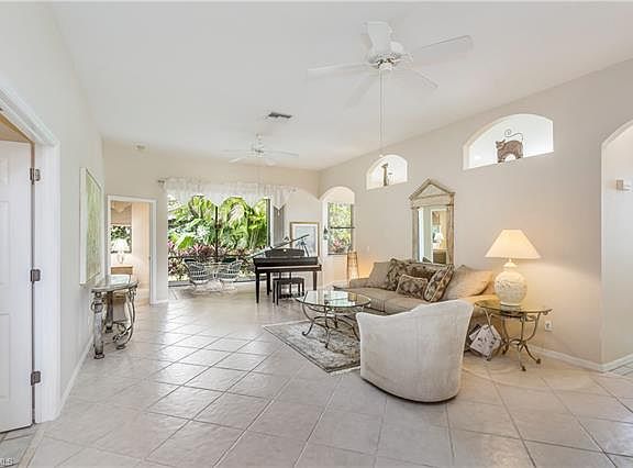 5th image of 12824 Maiden Cane Ln