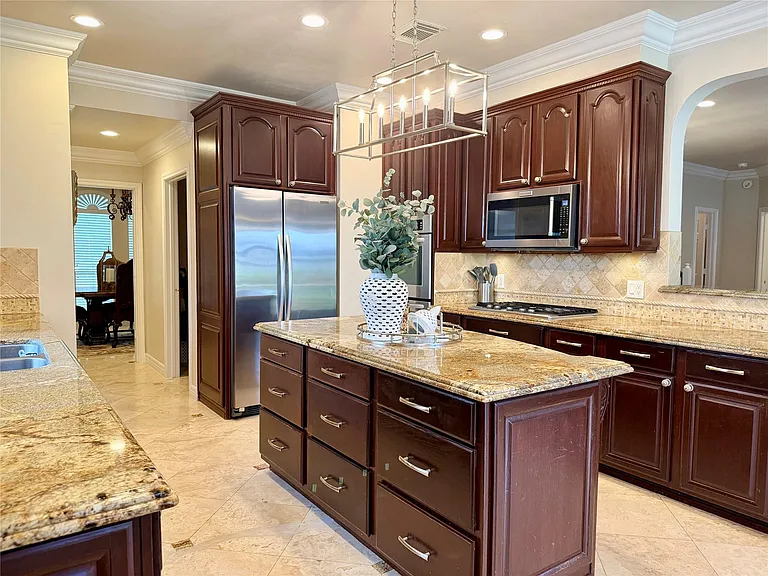 3514 Pickering Ln — Photo 8