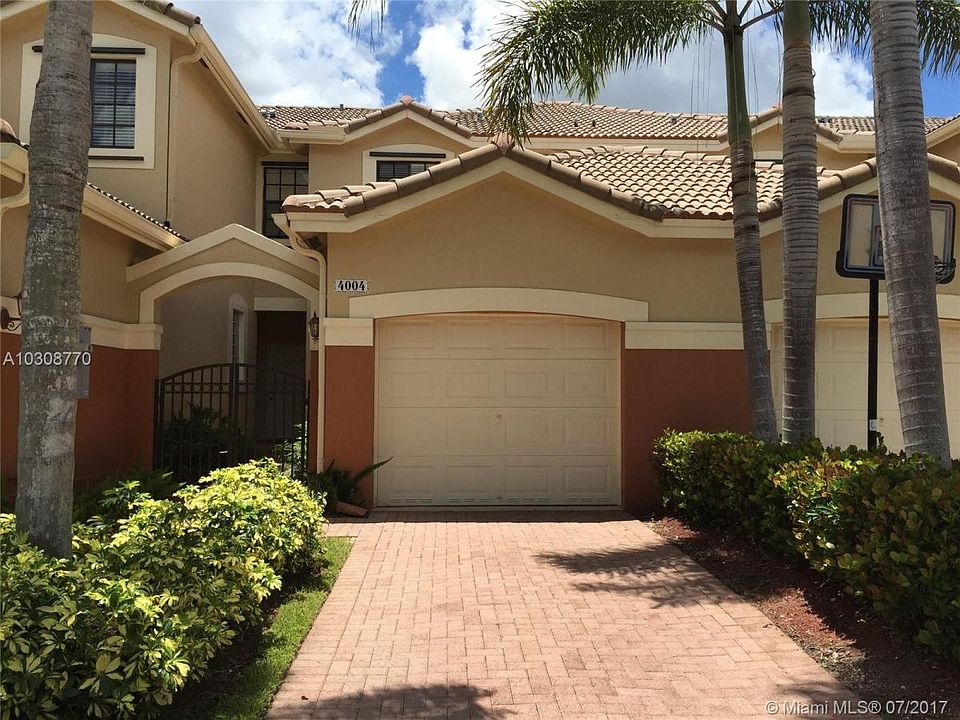 1st image of 4004 Peppertree Dr