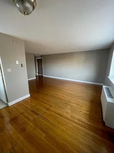 493 Tolland St Photo 1