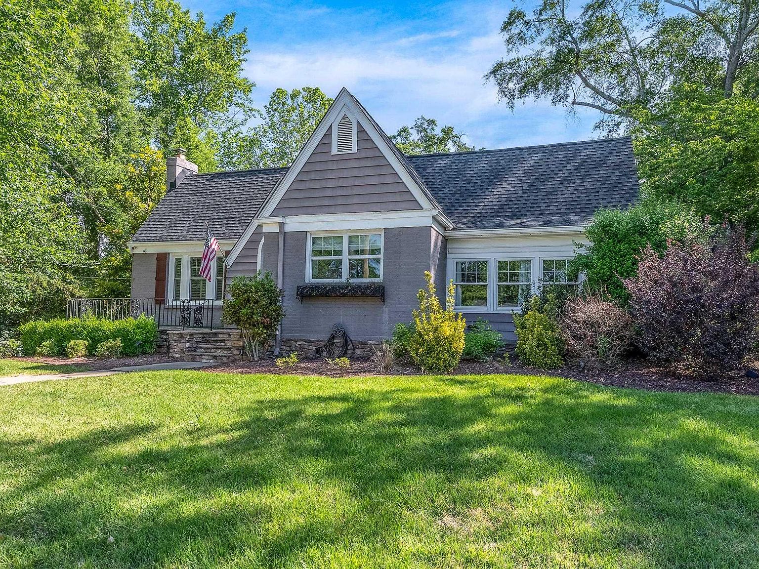 309 E Hillcrest Dr, Greenville, SC 29609 Zillow