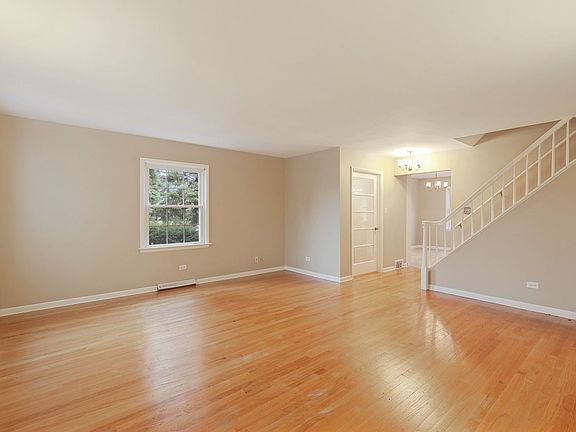 3rd image of 15640 State St
