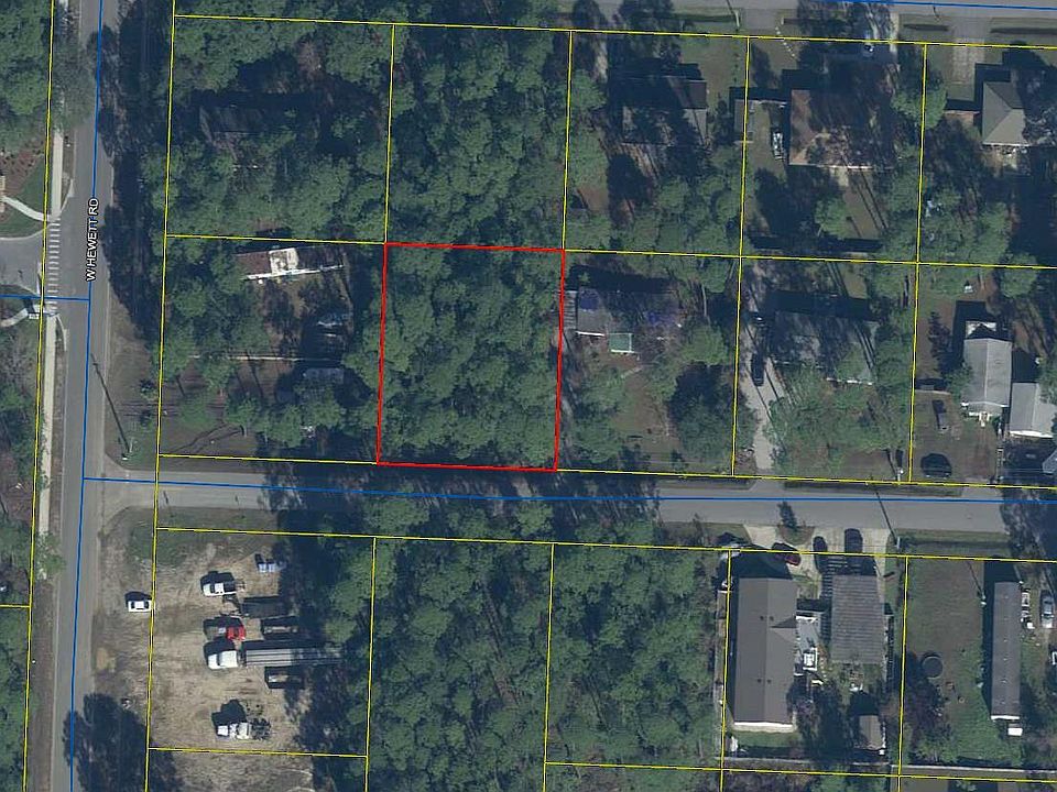 2nd image of 15 Lauren Ln