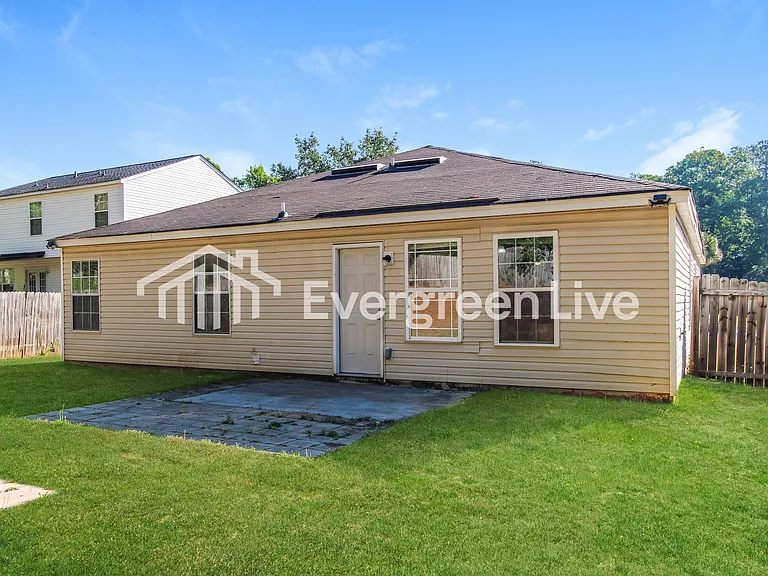 104 Autumn Woods Dr — Photo 14