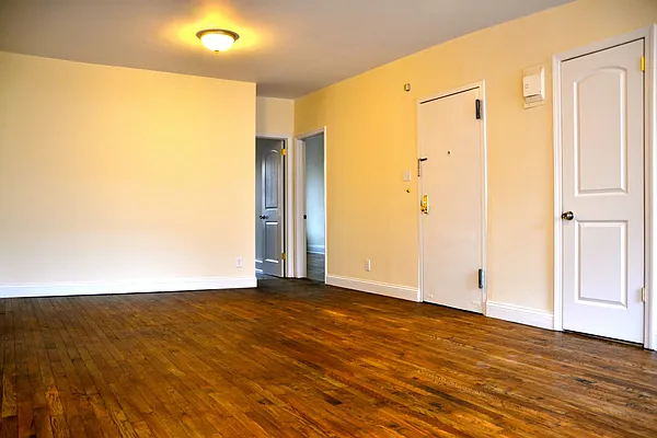 Rented by Oak Tree LLC | media 27