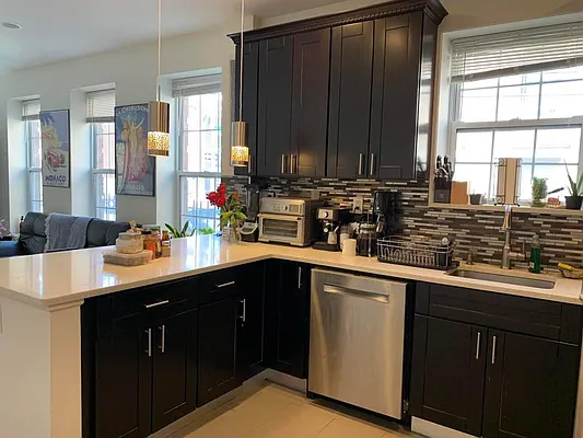 Rented by Voro New York | media 19