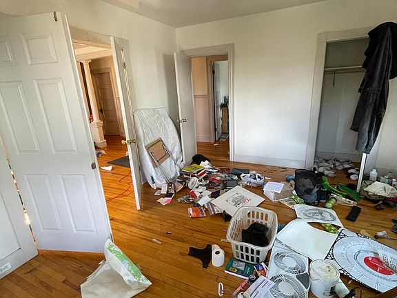 Large third bedroom