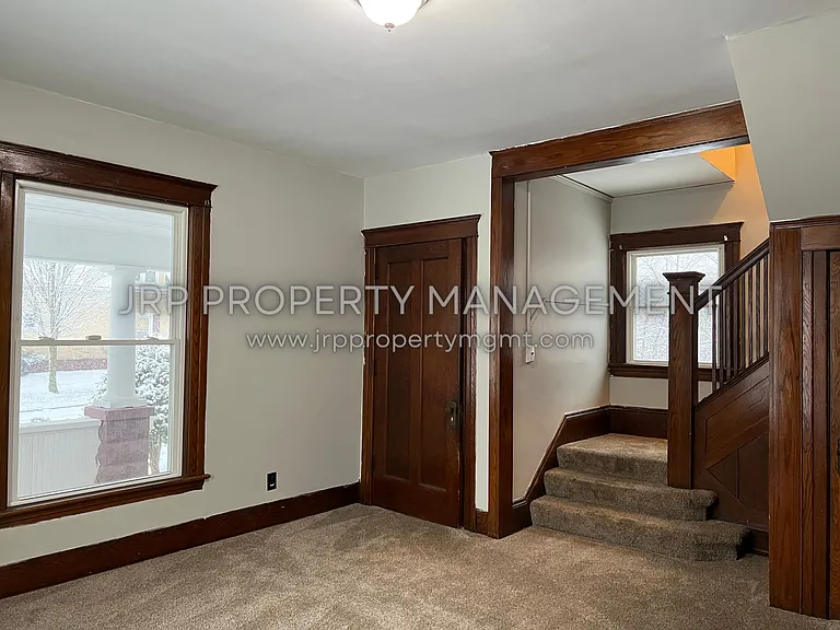 114 Moore St — Photo 5