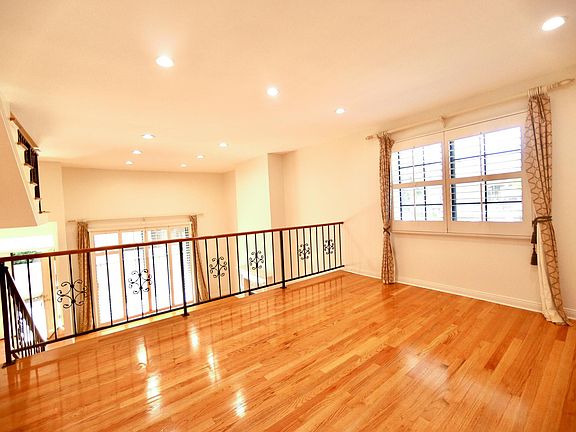4th image of 2450 E Del Mar Blvd Unit 28