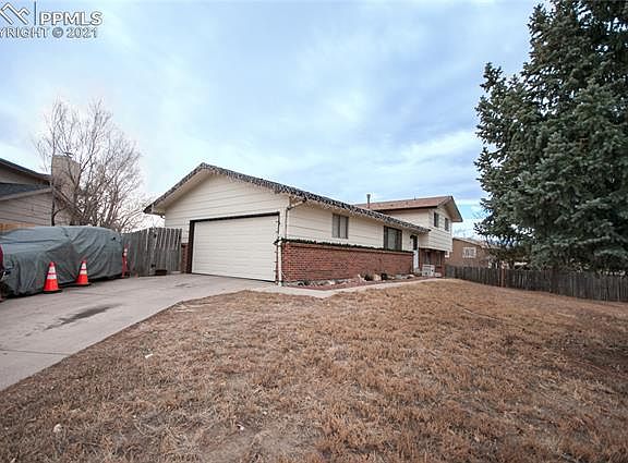 3rd image of 6835 Palmer Park Blvd