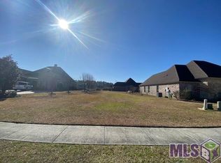 14610 Wisteria Lakes Dr, Baton Rouge, LA 70818