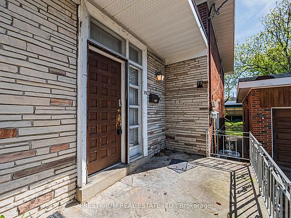 4th image of 75 Stormont Ave