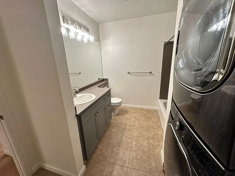 2717 Western Ave #436 — Photo 10