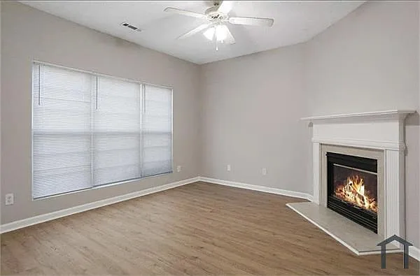 3 bed, $1,850 — Photo 2