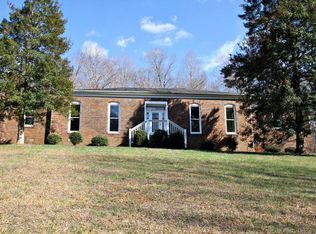 5906 Old Tullahoma Rd, Winchester, TN 37398