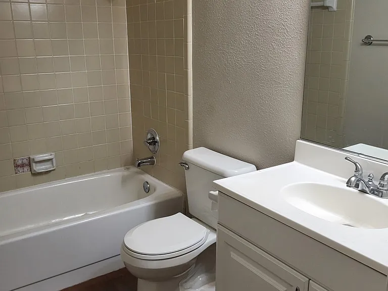 2117 Loma Verde Dr — Photo 6