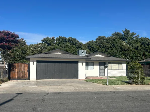 353 Holly Street, Woodlake, CA 93286