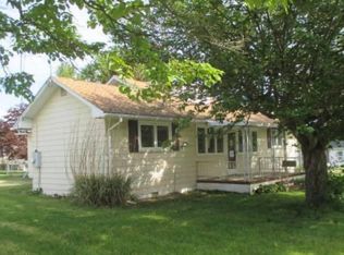 25 Francis Dr, Pennsville, NJ 08070