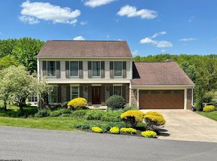 19 Catalpa St, Morgantown, WV 26505