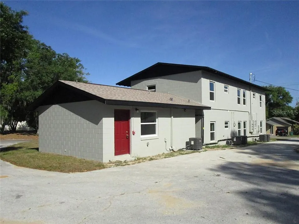 1002 E McDonald Ave #5