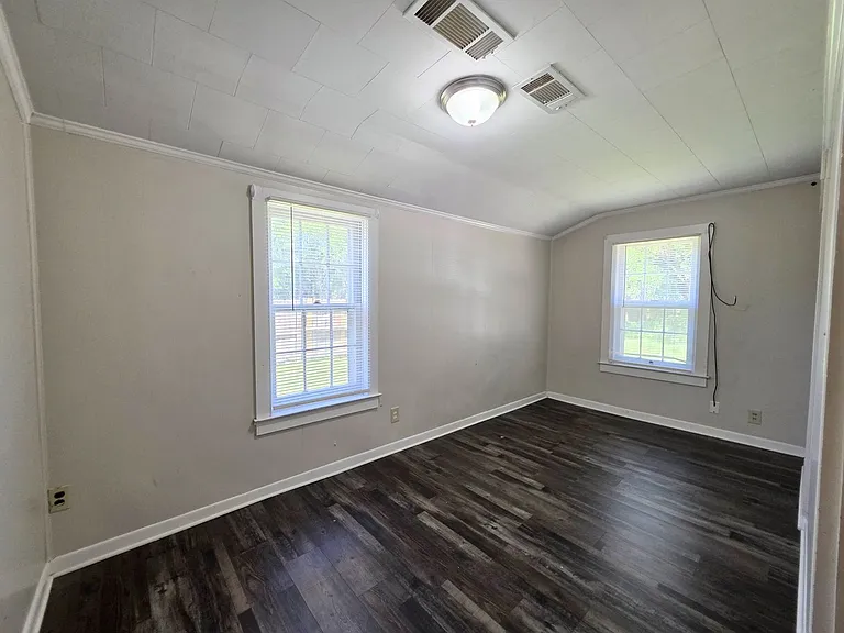5404 N Blue Angel Pkwy — Photo 18