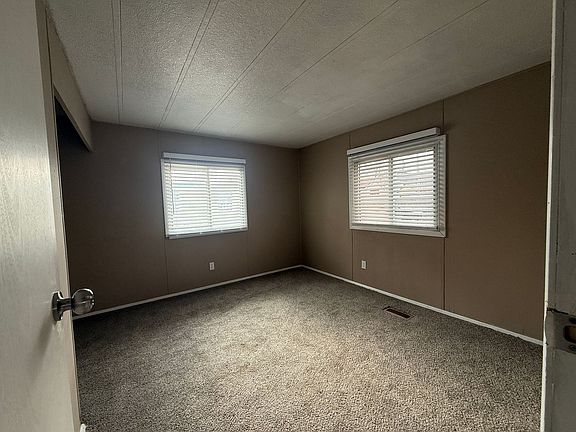 5th image of 1010 1st St SE Lot 8