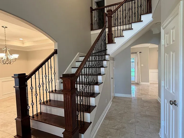 1523 Glen Oaks Dr — Photo 12