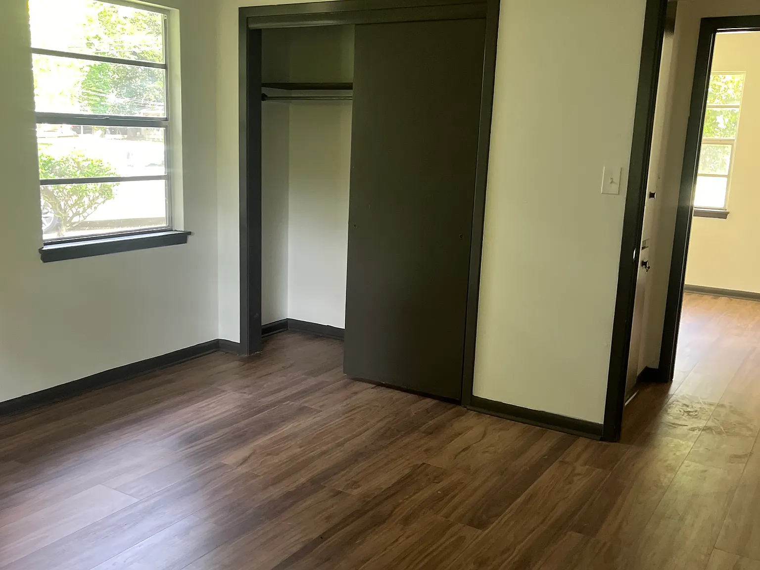 1350 W McDowell Rd — Photo 4