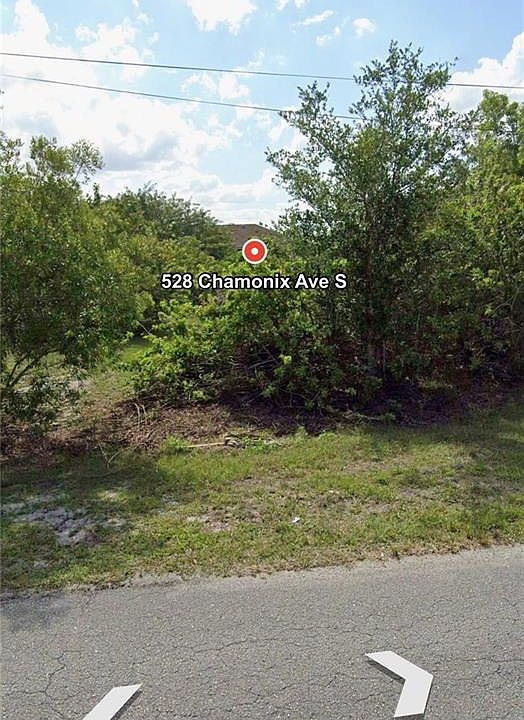 1st image of 528 Chamonix AVE S