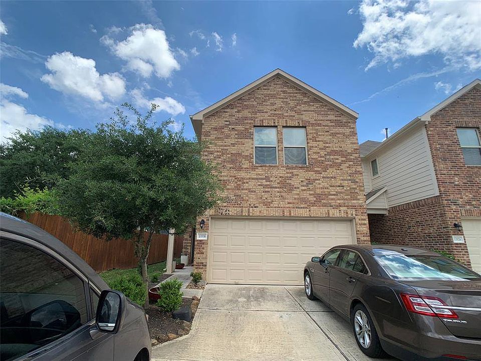 1st image of 13530 Vista De Oro St
